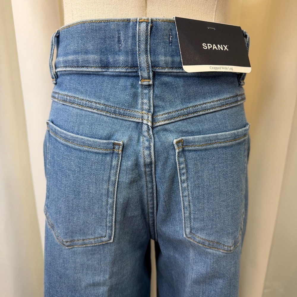 NWT SPANX ‘Cropped Wide Leg Jeans’ in “Stonewashed Blue” Size Small - Picture 9 of 16